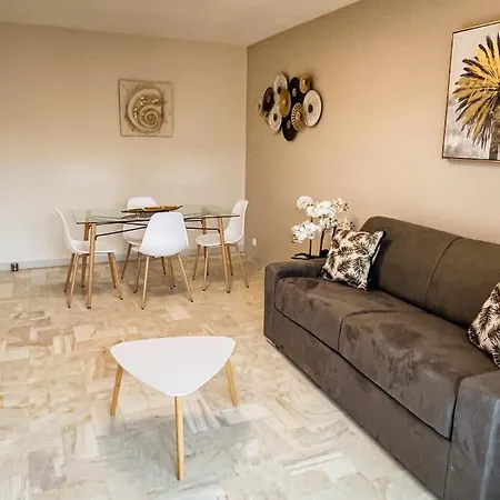 Palm Azur Apartment